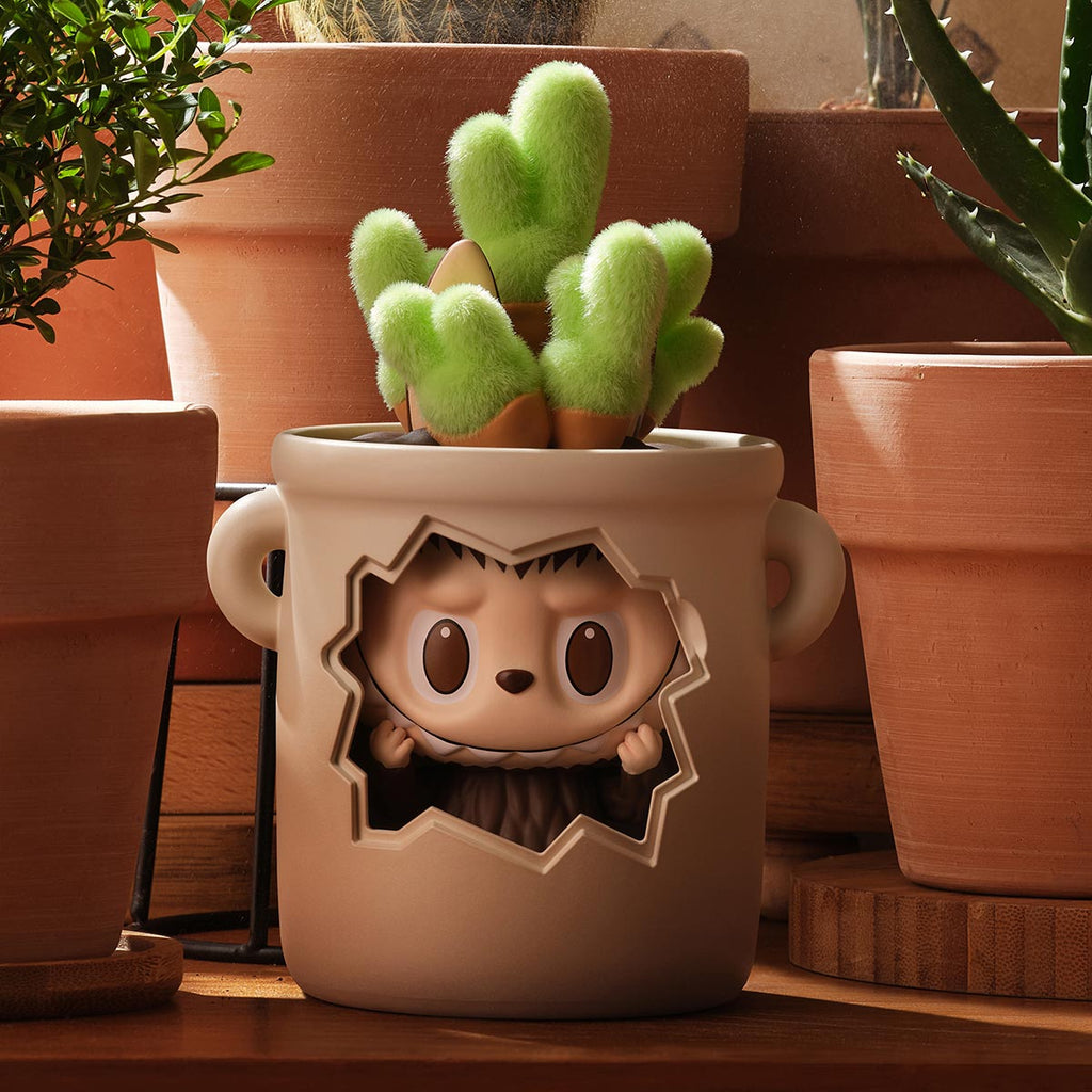 Labubu The Monsters - Figurines Almost Hidden