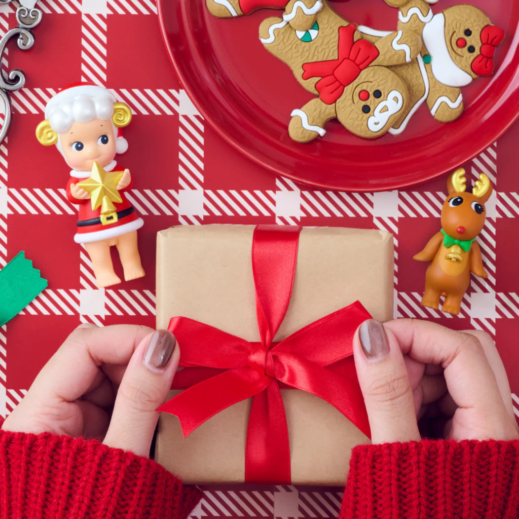 Sonny Angel Santa’s Little Helper - Édition Noël