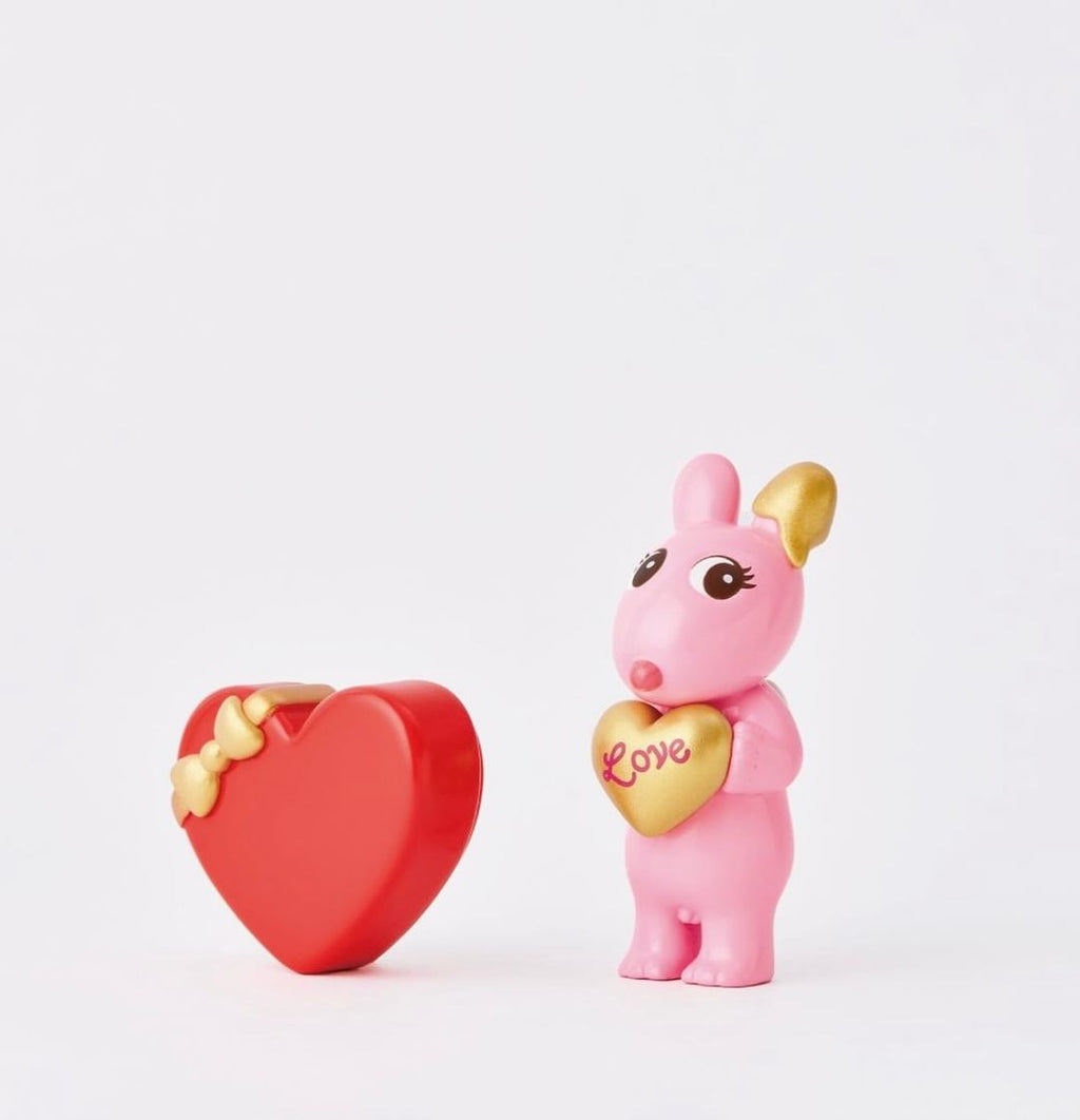 Sonny Angel - Gift of Love