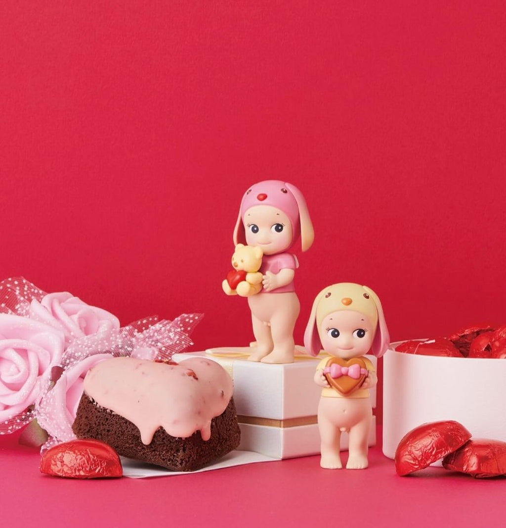 Sonny Angel - Gift of Love